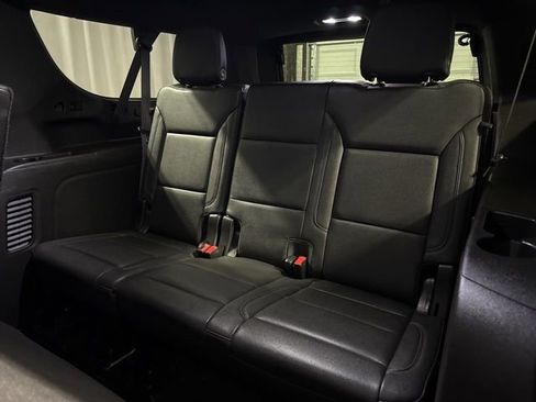 Used 2021 Chevrolet Suburban LT AWD/4WD image 26