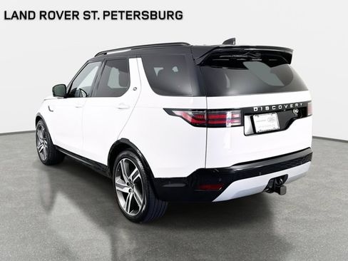 Used 2023 Land Rover Discovery Metropolitan Edition image 7