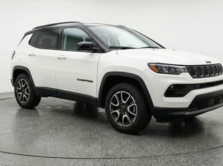 Used 2025 Jeep Compass Trailhawk AWD/4WD video 1