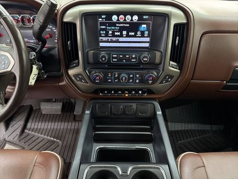 Used 2019 Chevrolet Silverado 2500 High Country w/ Duramax Plus Package image 46