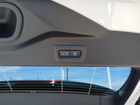 New 2026 BMW X5 sDrive40i RWD image 10