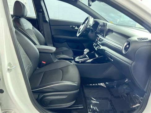 Certified 2024 Kia Forte GT-Line FWD image 32