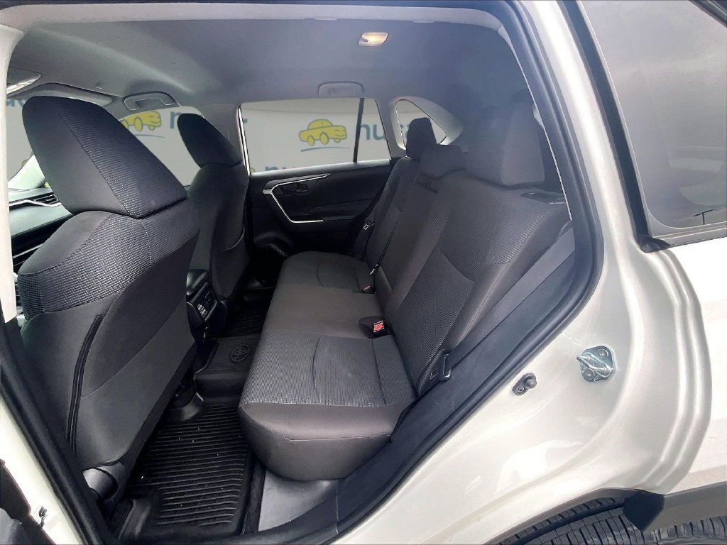Used 2025 Toyota RAV4 LE AWD/4WD image 15