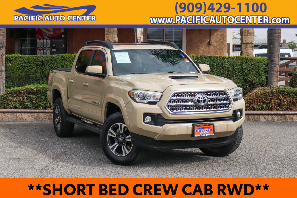 Used 2016 Toyota Tacoma TRD Sport RWD image 1