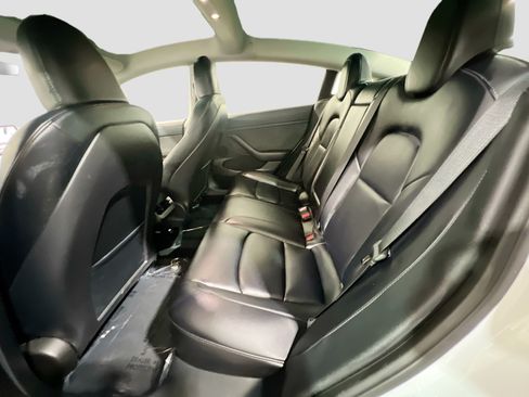 Used 2023 Tesla Model 3 Standard Range RWD image 17