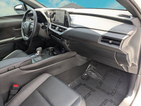 Used 2026 Lexus UX 300h FWD image 21