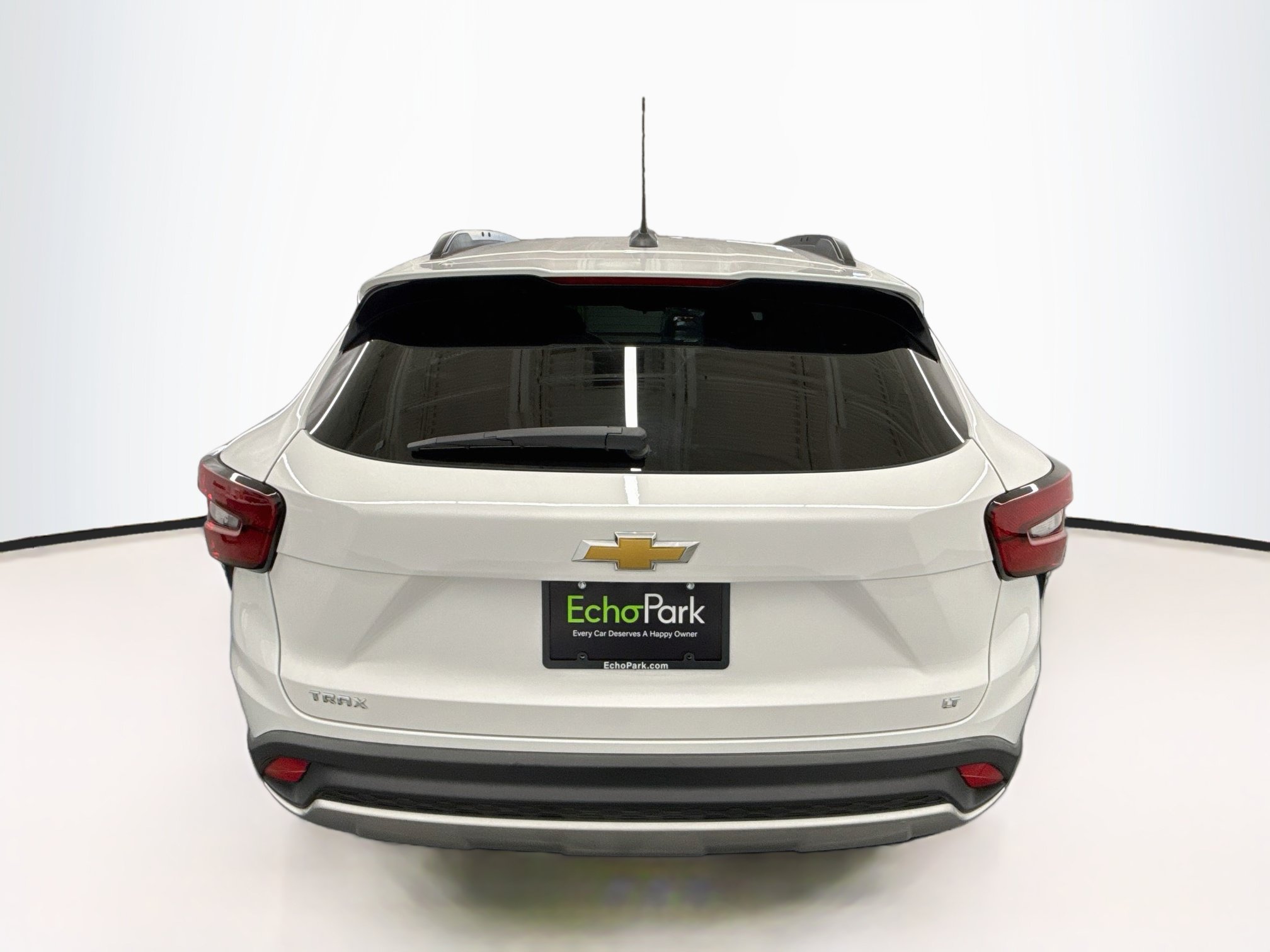 Used 2024 Chevrolet Trax LT FWD image 7
