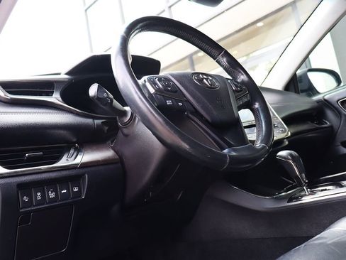 Used 2017 Toyota Avalon Limited w/ All Weather Liner Package FWD image 41