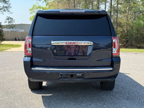Used 2018 GMC Yukon XL Denali w/ Denali Ultimate Package image 4