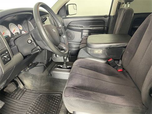 Used 2004 Dodge Ram 2500 Truck SLT w/ Trailer Tow Group image 2