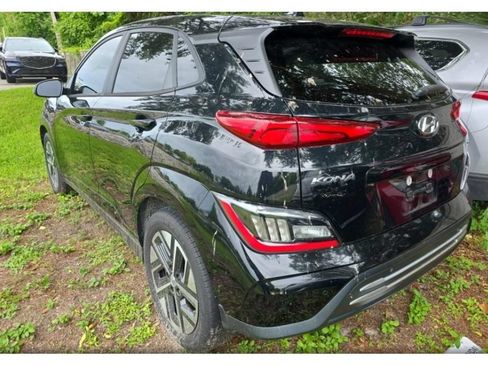 Used 2023 Hyundai Kona Limited FWD image 4