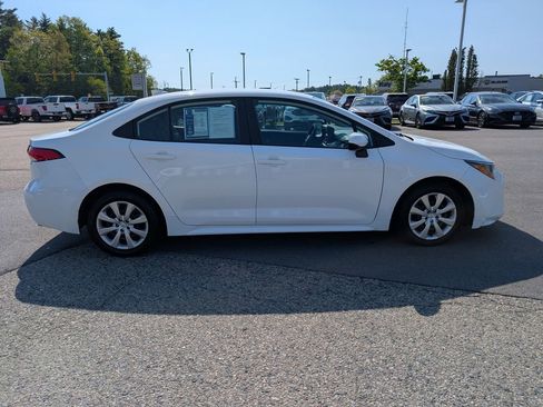 Used 2023 Toyota Corolla LE FWD image 7