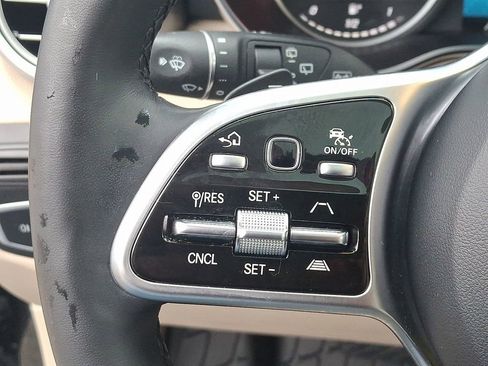 Used 2022 Mercedes-Benz GLC 300 4MATIC image 22