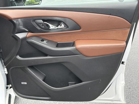 Used 2020 Chevrolet Traverse High Country FWD image 14