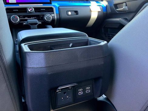 New 2025 Toyota Tacoma TRD Off-Road image 18