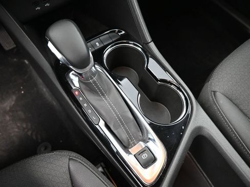 Used 2025 Buick Encore GX Preferred image 18