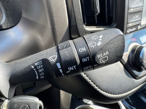 Used 2015 Toyota RAV4 XLE image 26