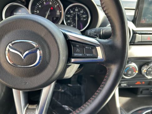 Used 2019 MAZDA MX-5 Miata RF Grand Touring image 23