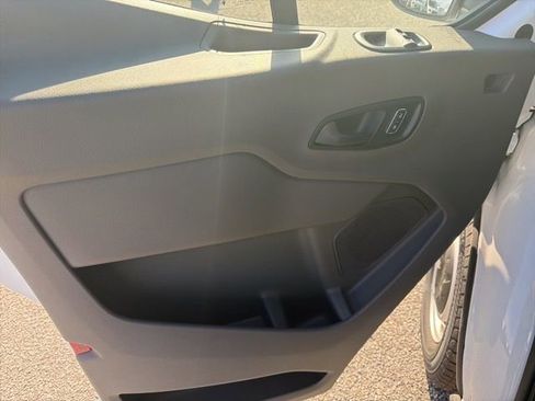 New 2024 Ford Transit 250 148 Medium Roof image 15