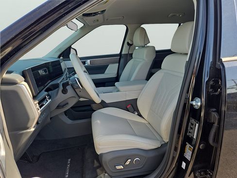 Certified 2026 Hyundai Santa Fe SEL FWD image 18