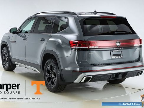 Used 2024 Volkswagen Atlas Peak Edition SEL image 47