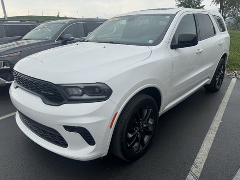 Used 2021 Dodge Durango GT w/ Blacktop Package AWD/4WD image 3