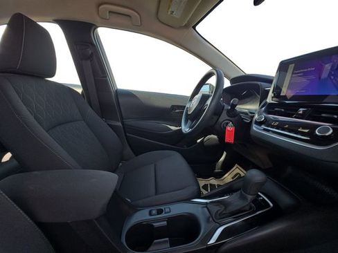 Used 2025 Toyota Corolla LE image 15