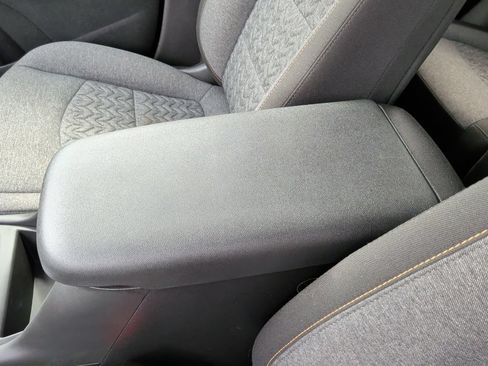 Used 2022 Chevrolet Equinox LT FWD image 30