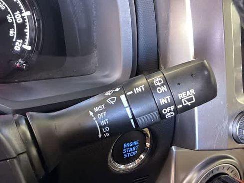 Used 2024 Toyota 4Runner SR5 Premium w/ Moonroof Package RWD image 28