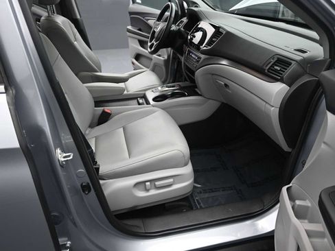 Used 2021 Honda Pilot Special Edition image 16