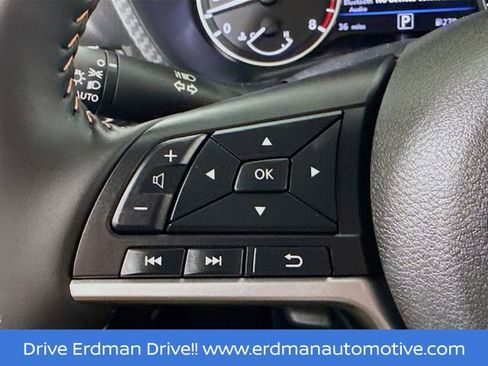 Certified 2025 Nissan Sentra SR w/ Midnight Edition image 12