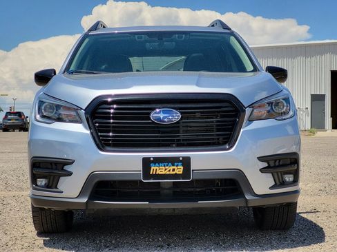 Used 2022 Subaru Ascent Onyx Edition image 2