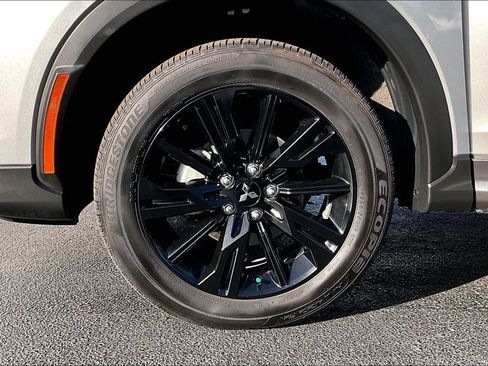 Used 2024 Mitsubishi Eclipse Cross LE image 31