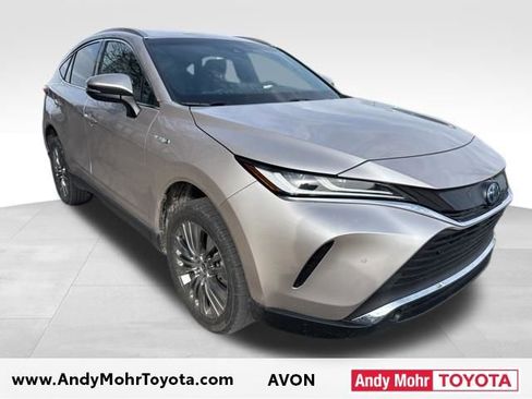 Used 2021 Toyota Venza XLE w/ Softex Package image 1