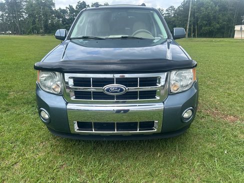 Used 2011 Ford Escape Limited w/ 302A Rapid Spec Order Code FWD image 3
