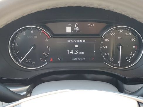 Certified 2024 Cadillac XT5 Premium Luxury AWD/4WD image 9