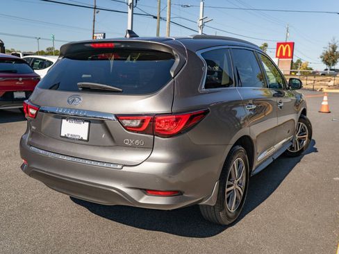 Used 2020 INFINITI QX60 Luxe w/ Essential Package image 9