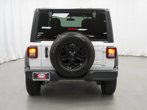 Certified 2022 Jeep Wrangler Unlimited Sport image 11