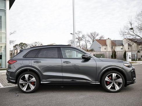 New 2025 Audi SQ5 Premium Plus image 4