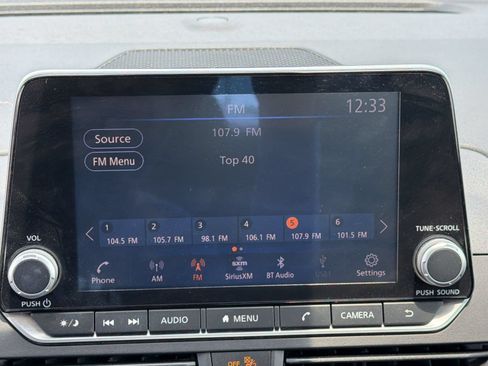 Used 2023 Nissan Altima 2.5 SV FWD image 19
