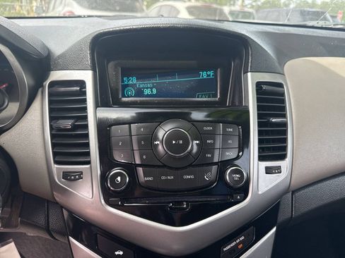 Used 2016 Chevrolet Cruze Limited LS FWD image 16