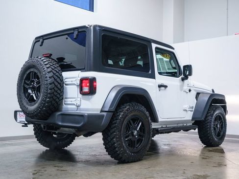 Used 2019 Jeep Wrangler Sport AWD/4WD image 9