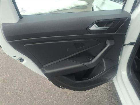 Used 2019 Volkswagen Jetta SEL Premium image 14