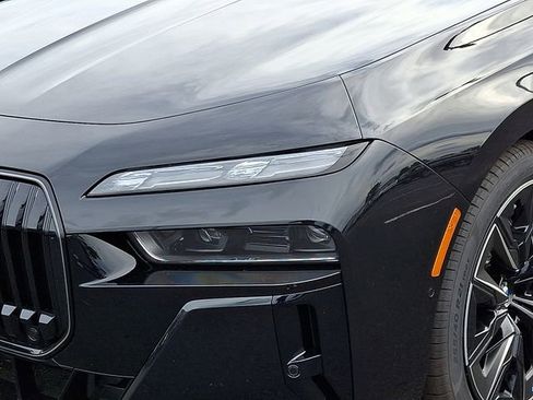 New 2025 BMW 750e xDrive 750e xDrive w/ Executive Package image 9