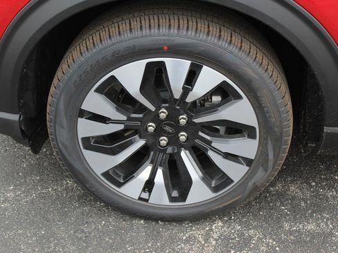 New 2026 Ford Explorer Platinum AWD/4WD image 2