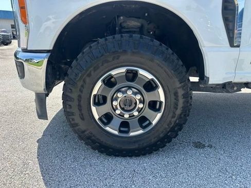 Certified 2023 Ford F250 XL w/ XL Chrome Package AWD/4WD image 28