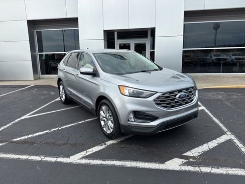 Used 2024 Ford Edge Titanium image 8