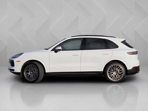 Used 2022 Porsche Cayenne image 3