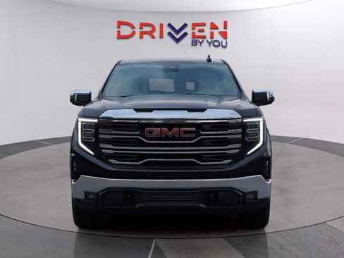 New 2026 GMC Sierra 1500 SLT w/ SLT Premium Package image 9