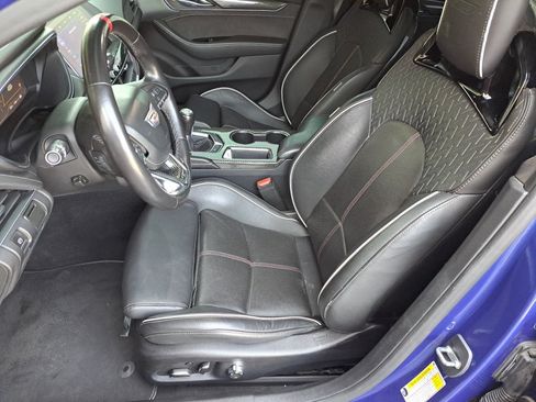 Used 2022 Cadillac CT5 V Blackwing w/ Carbon Fiber Package 2 RWD image 9